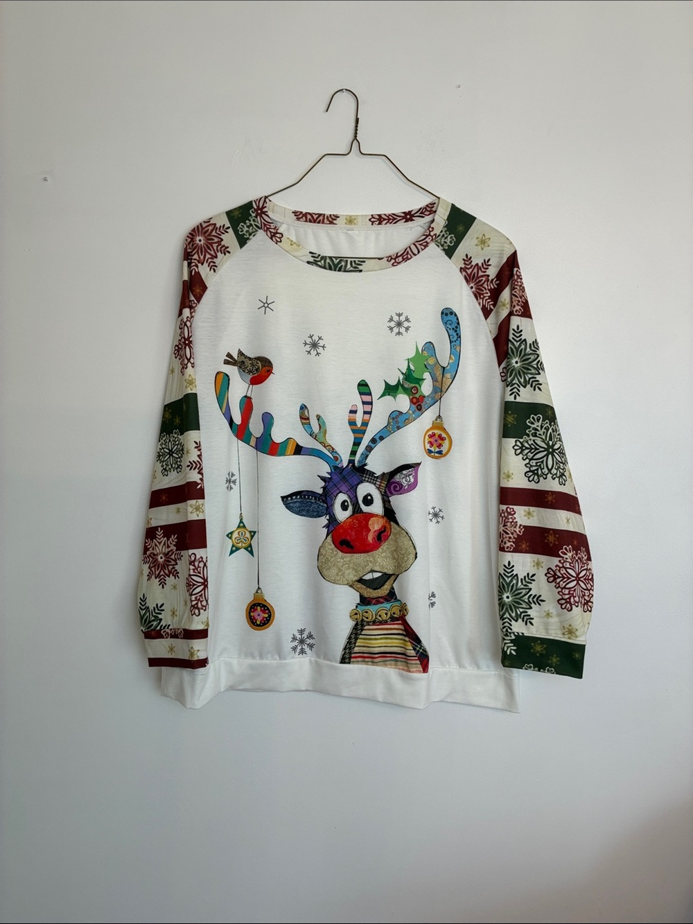 Women’s White Holiday Reindeer Long-Sleeve Top Size 3XL
